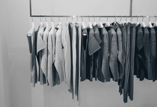 heavy duty clothes rail