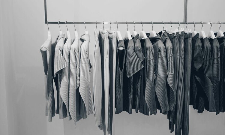heavy duty clothes rail